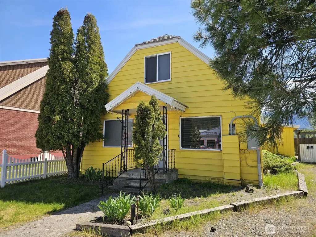 424 E 1st Street Cle Elum WA 98922