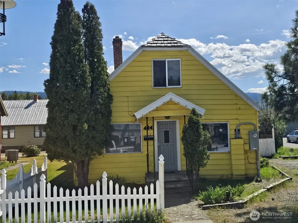 424 E 1st Street Cle Elum WA 98922