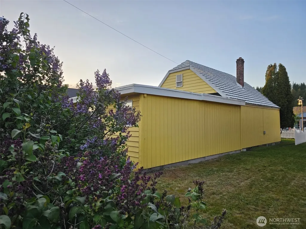 424 E 1st Street Cle Elum WA 98922