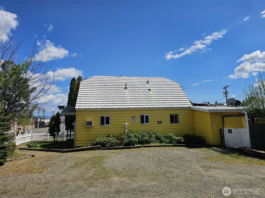 424 E 1st Street Cle Elum WA 98922