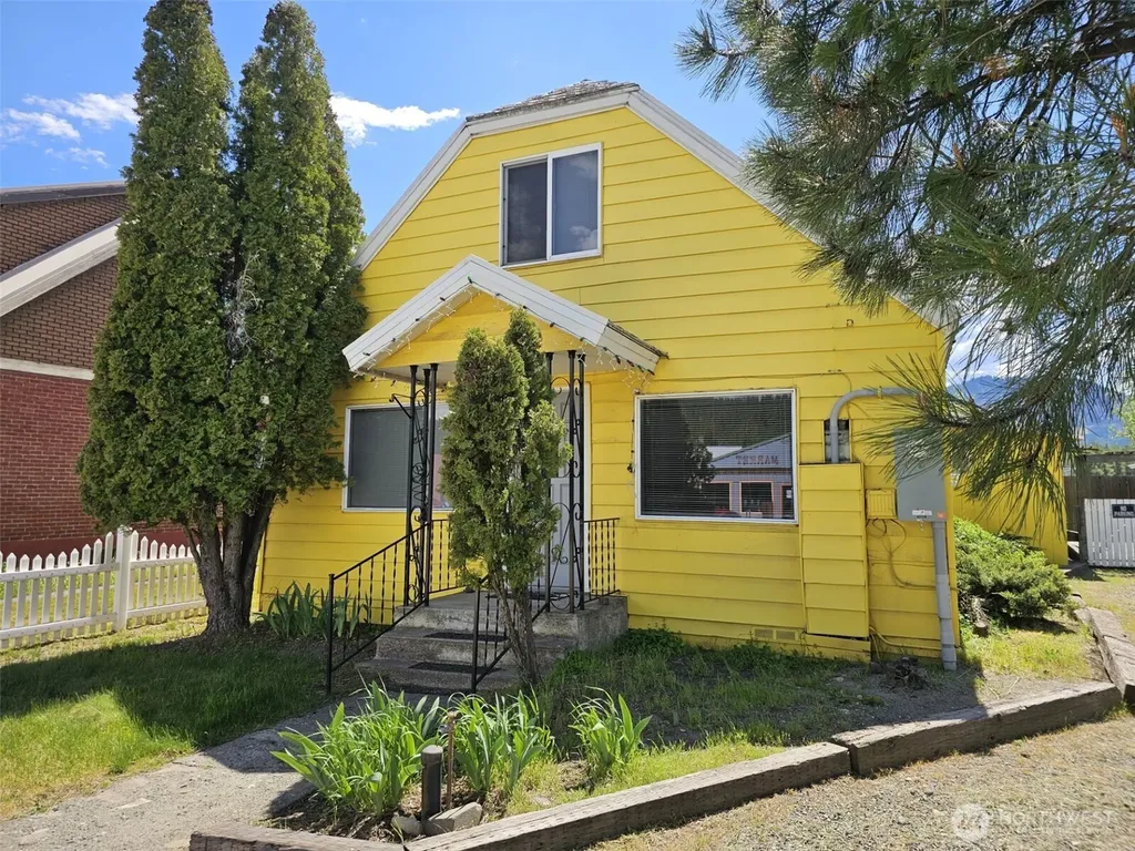 424 E 1st Street Cle Elum WA 98922
