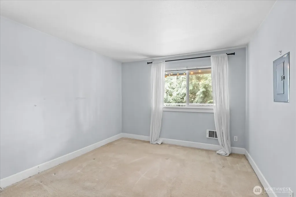 300 N 130th Street Seattle WA 98133