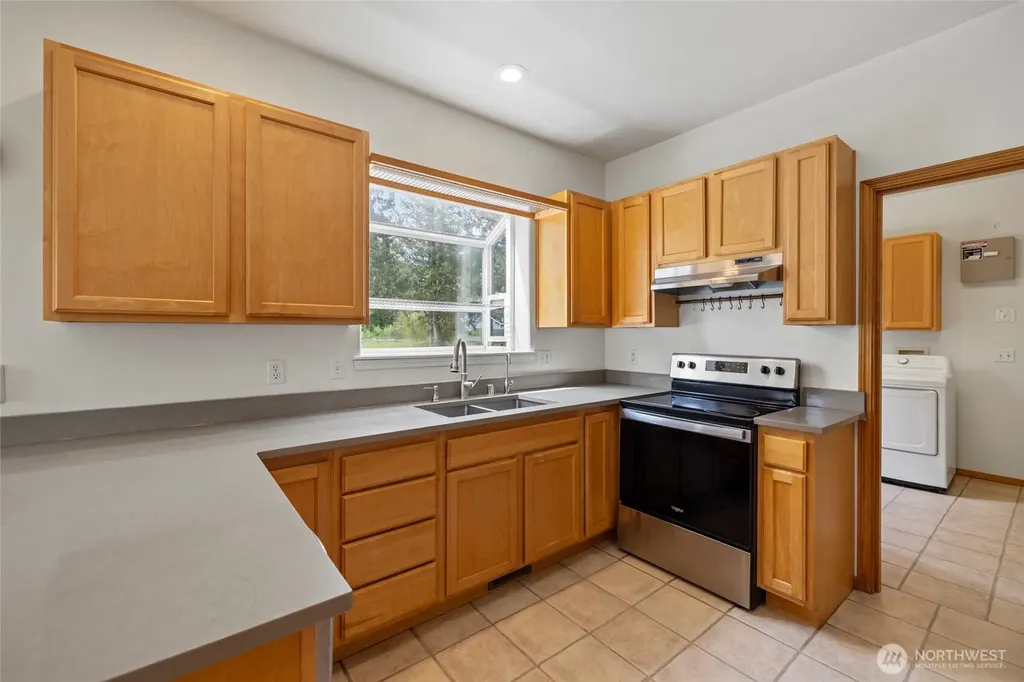 7037 Yukon Way Ferndale WA 98248