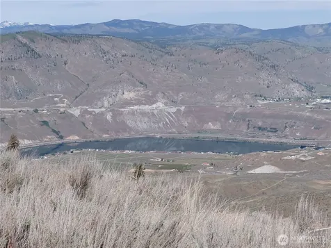 272 Mountain Spring Road Orondo WA 98843