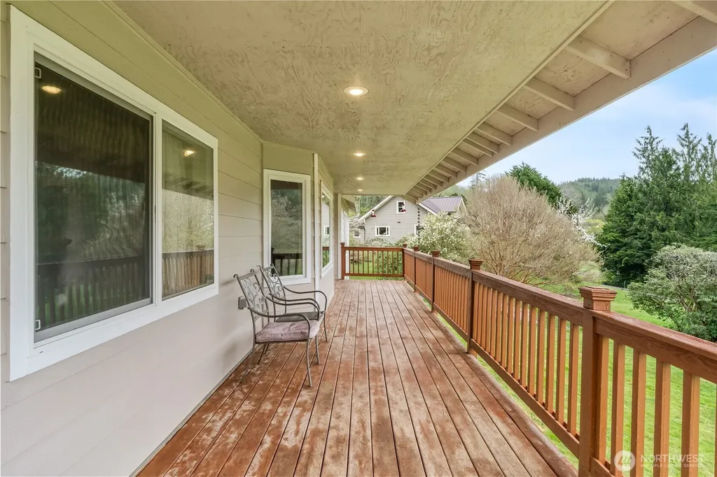 81 Bear Gulch Road Aberdeen WA 98520