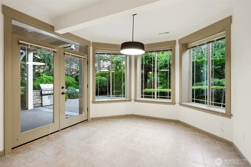15535 148th Avenue NE Woodinville WA 98072