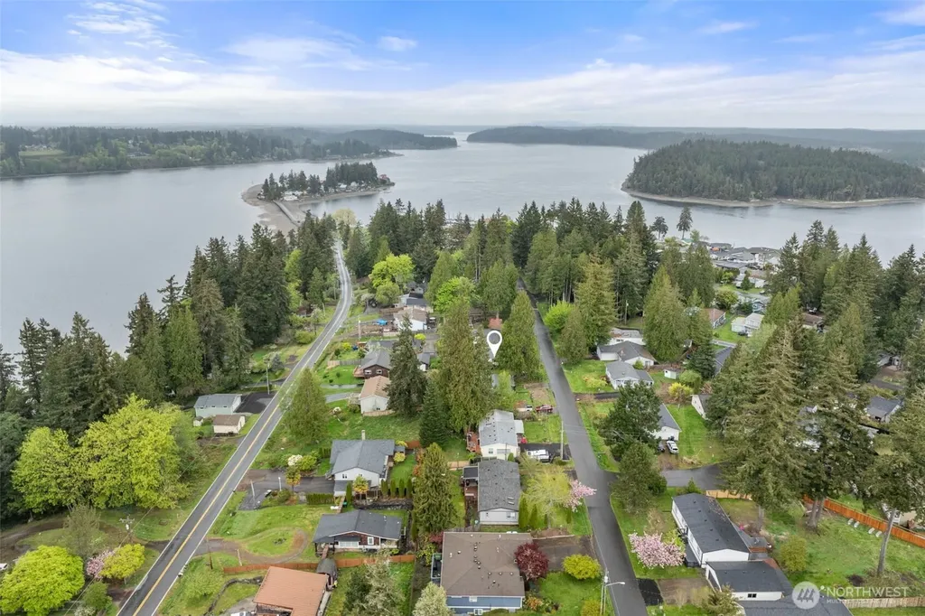 10023 Whitecap Drive NW Olympia WA 98502