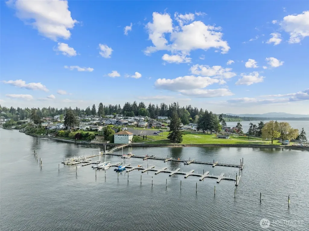 10023 Whitecap Drive NW Olympia WA 98502