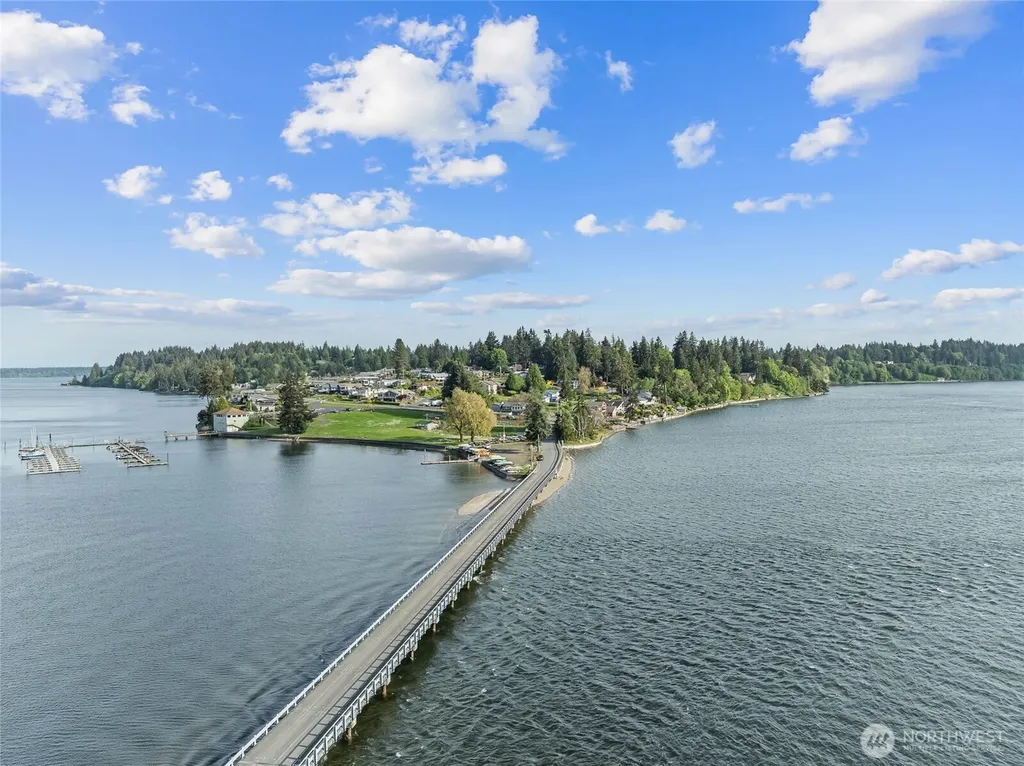 10023 Whitecap Drive NW Olympia WA 98502