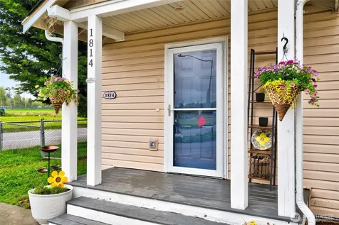 1814 N 30th Street Mount Vernon WA 98273