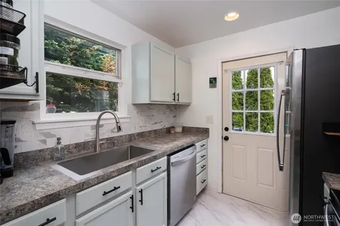 1814 N 30th Street Mount Vernon WA 98273