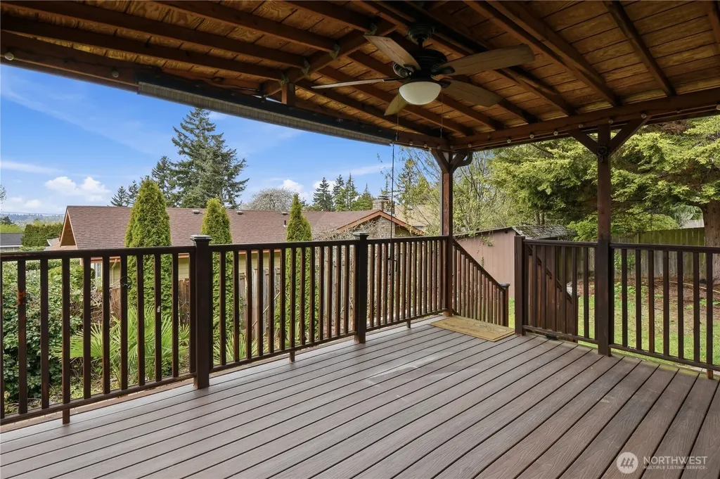 21049 103rd Ave SE Kent WA 98031
