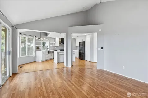21049 103rd Ave SE Kent WA 98031