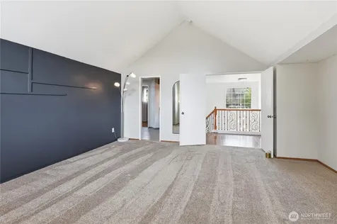 21049 103rd Ave SE Kent WA 98031