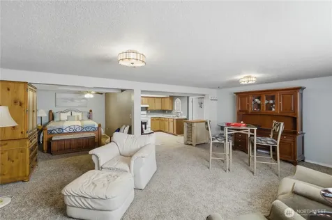 1273 S Jackson Avenue Tacoma WA 98465