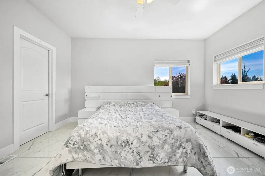 1072 W 55th Terrace Bellingham WA 98226