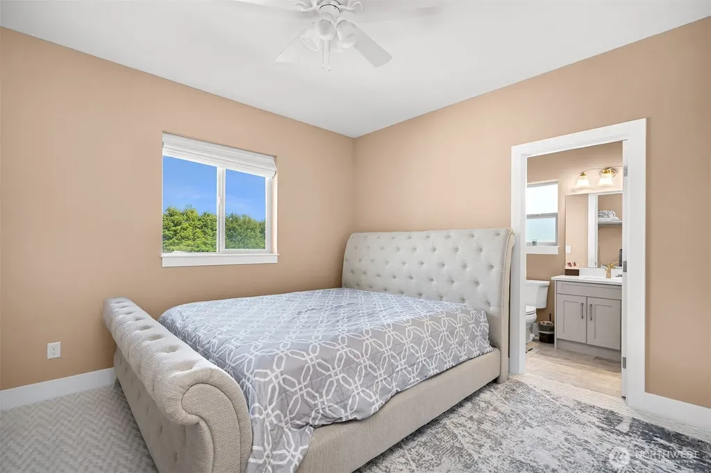 1072 W 55th Terrace Bellingham WA 98226