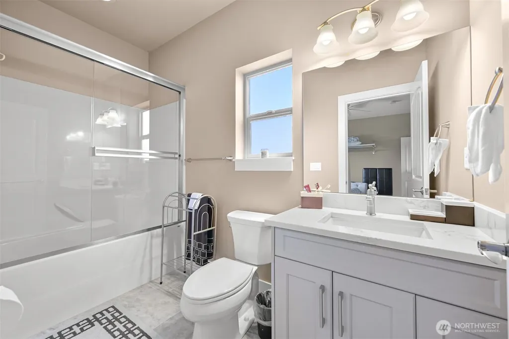 1072 W 55th Terrace Bellingham WA 98226