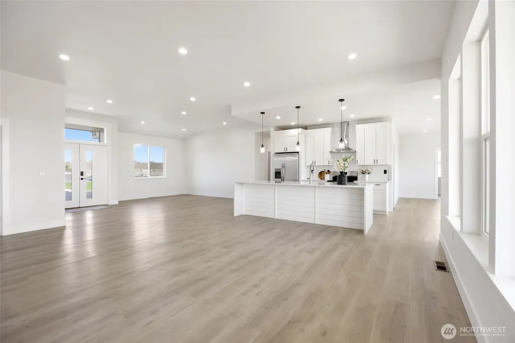 5093 Road 7.3 NE Moses Lake WA 98837