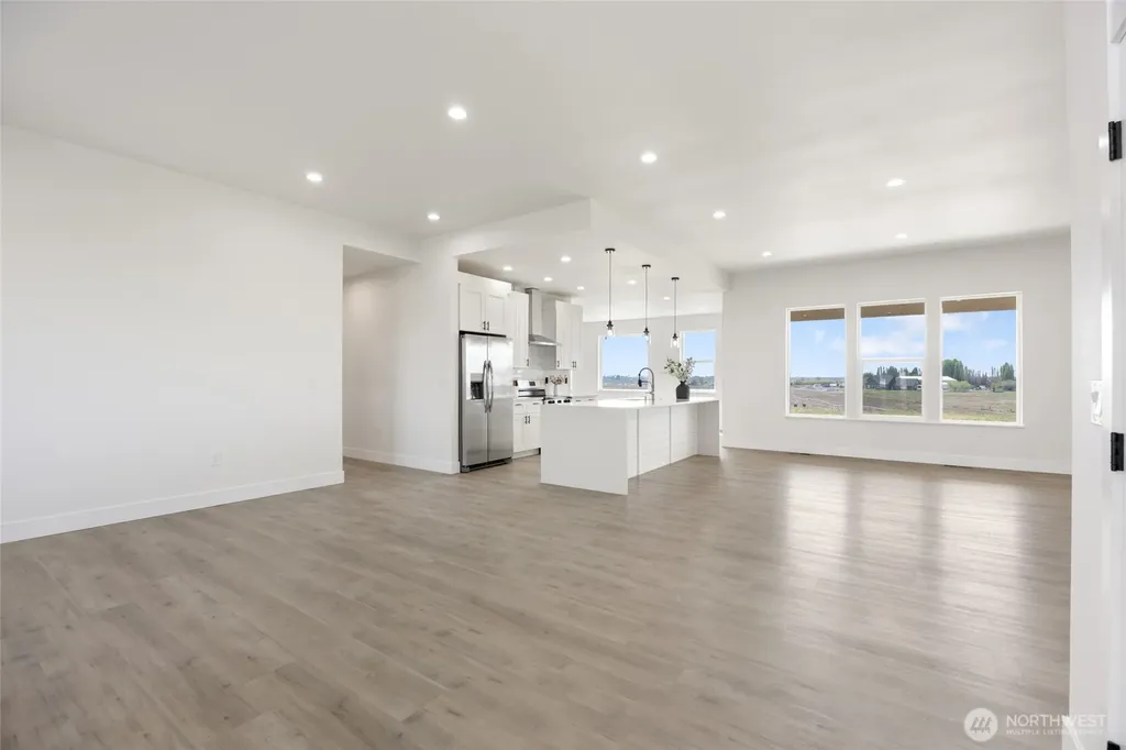 5093 Road 7.3 NE Moses Lake WA 98837