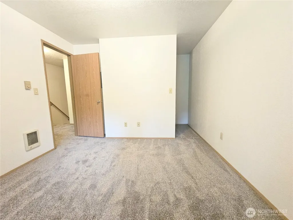 5517 E 99th St Court Puyallup WA 98373