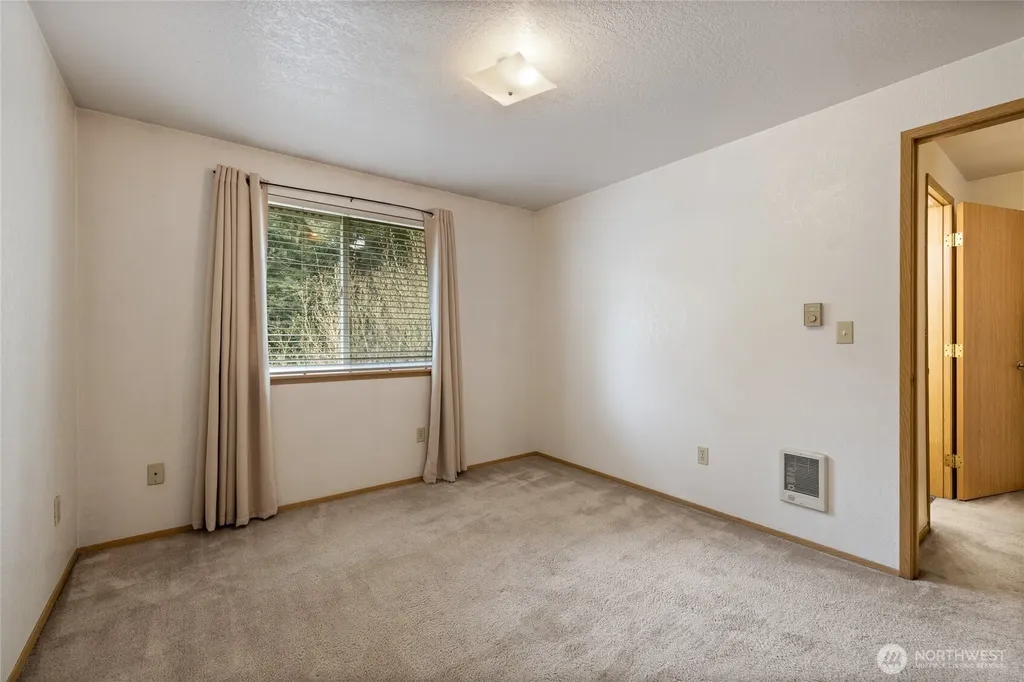 5517 E 99th St Court Puyallup WA 98373