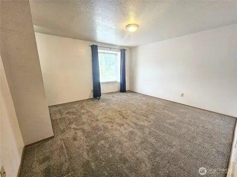 5517 E 99th St Court Puyallup WA 98373