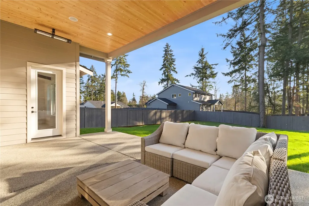 15323 210th Avenue Ct E Bonney Lake WA 98391