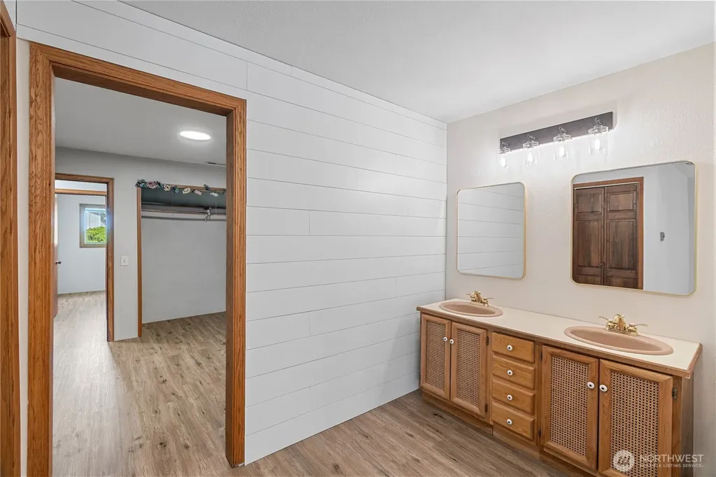 516 Lucky Lane Aberdeen WA 98520