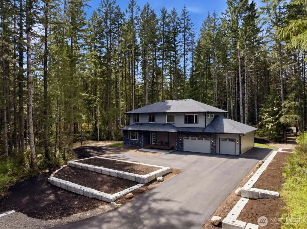 7993 Roundup Lane NW Silverdale WA 98383