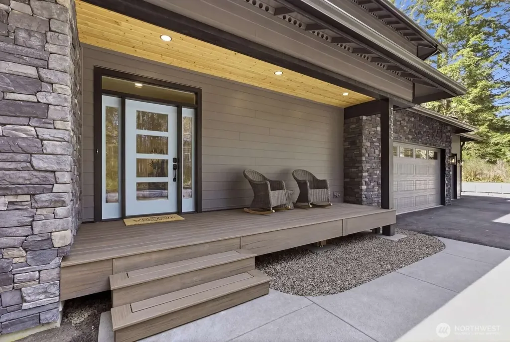 7993 Roundup Lane NW Silverdale WA 98383