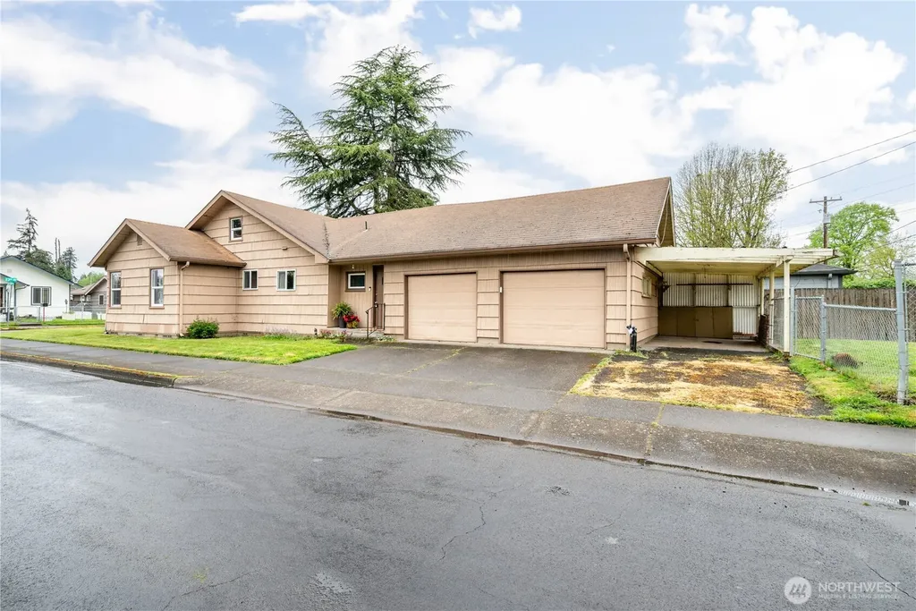 302 23rd Avenue Longview WA 98632
