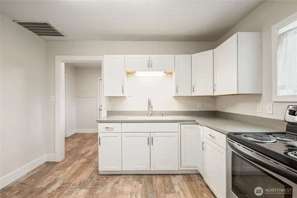 302 23rd Avenue Longview WA 98632