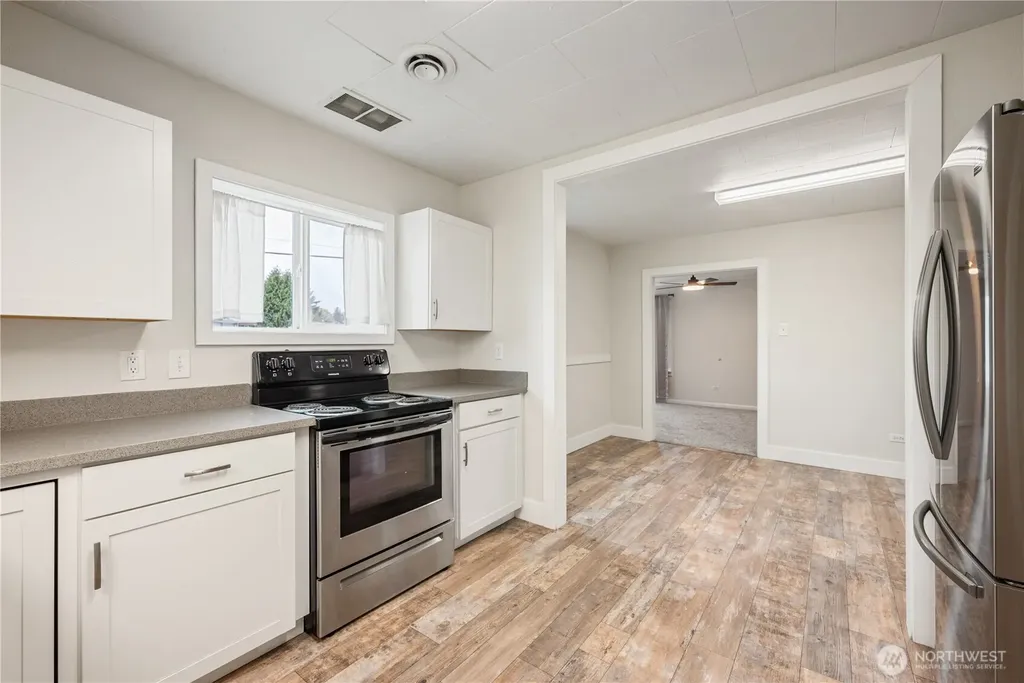 302 23rd Avenue Longview WA 98632