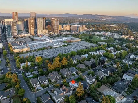 719 99th Avenue NE Bellevue WA 98004