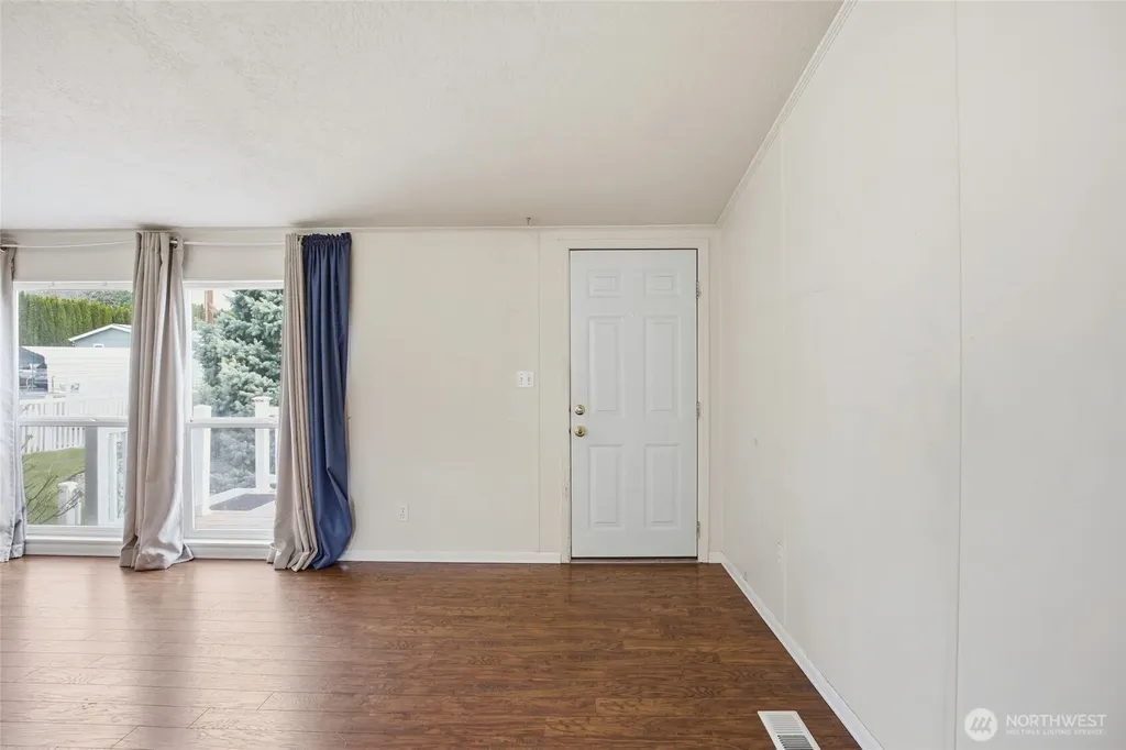 2285 Basin Street SW Ephrata WA 98823