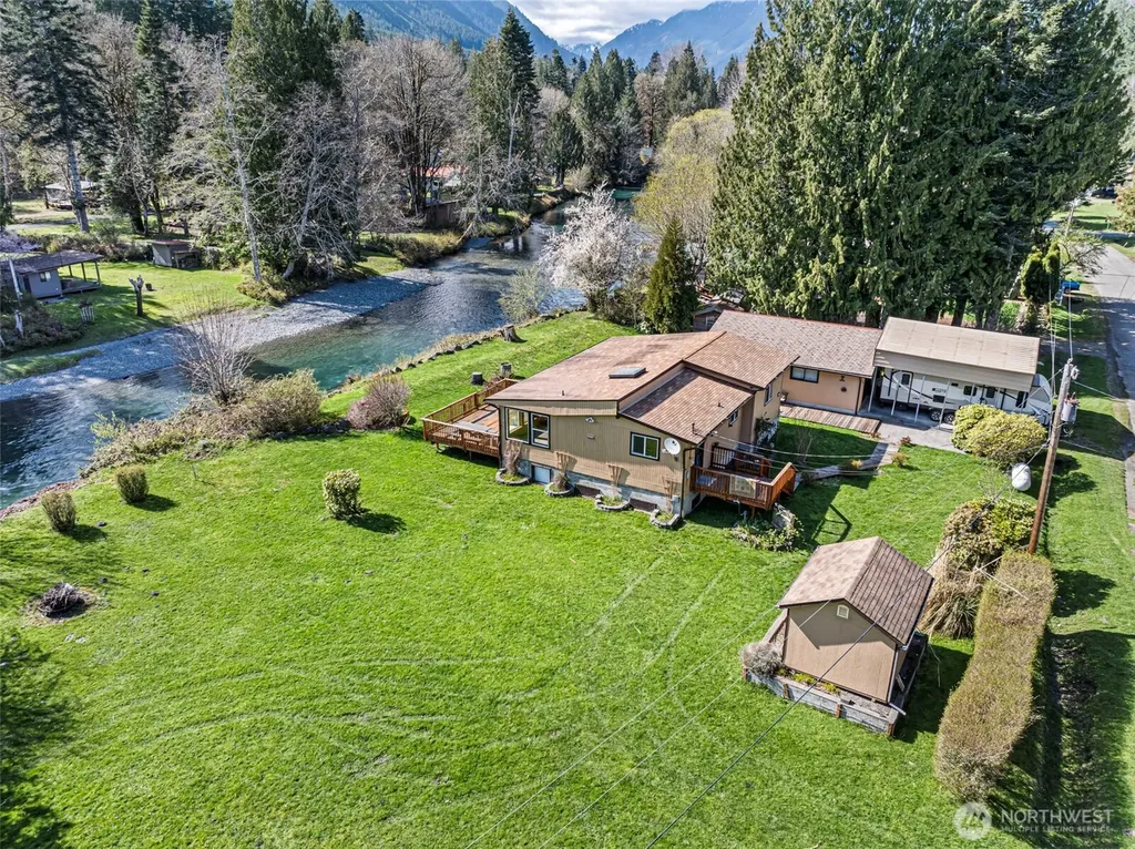 210 Kelly Road Brinnon WA 98320