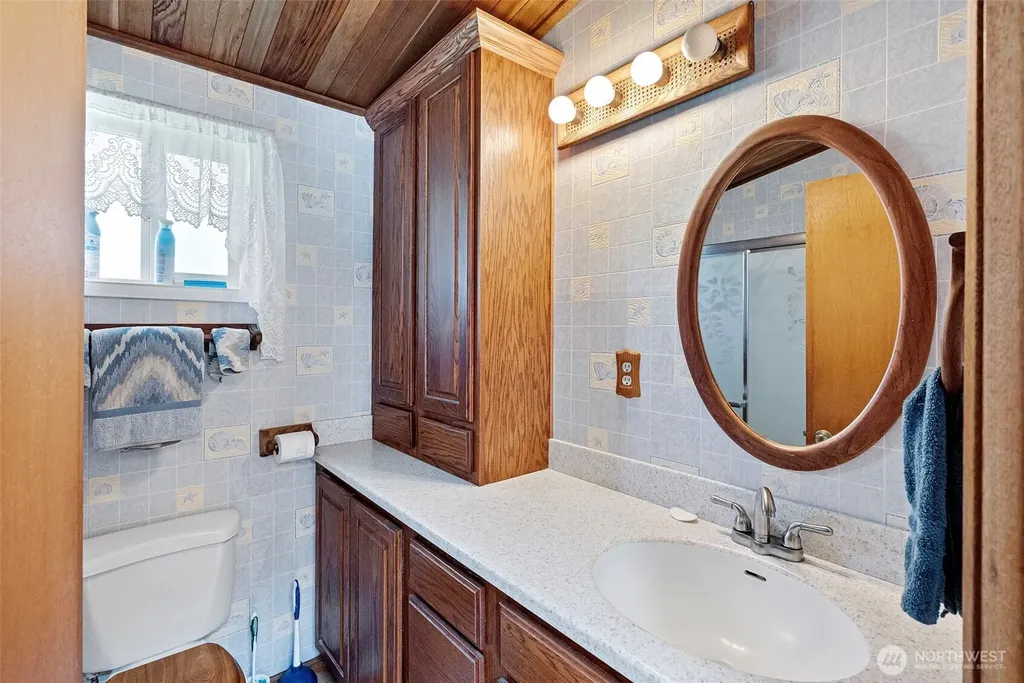 210 Kelly Road Brinnon WA 98320