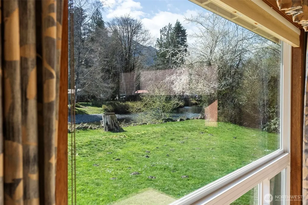 210 Kelly Road Brinnon WA 98320
