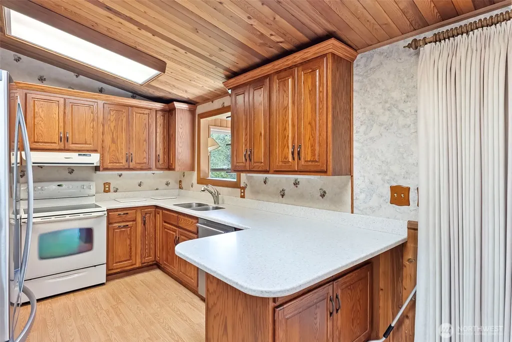 210 Kelly Road Brinnon WA 98320