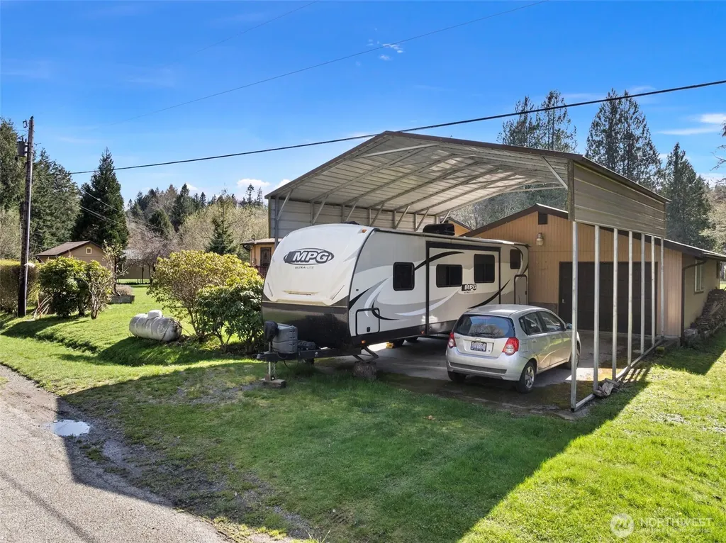 210 Kelly Road Brinnon WA 98320