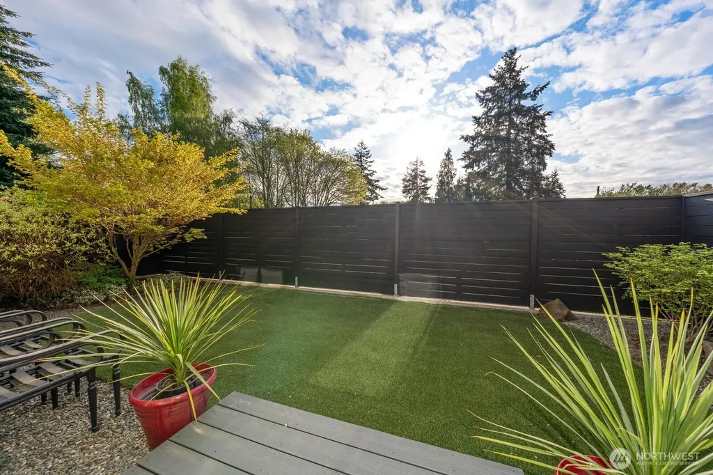 12011 9th Avenue NW Seattle WA 98177