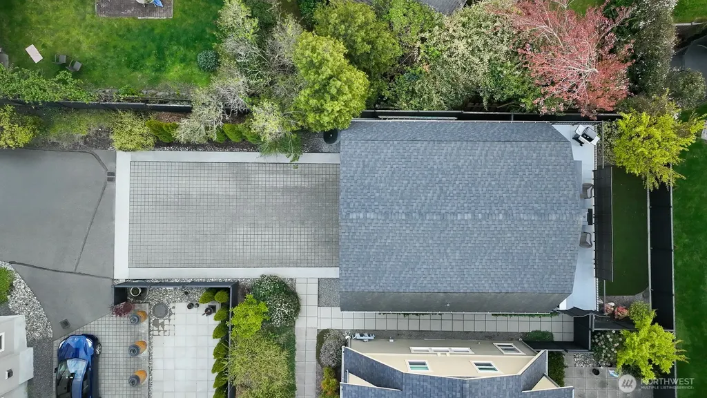 12011 9th Avenue NW Seattle WA 98177