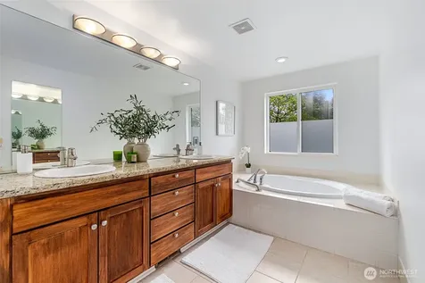 11423 NE 86th Street Kirkland WA 98033