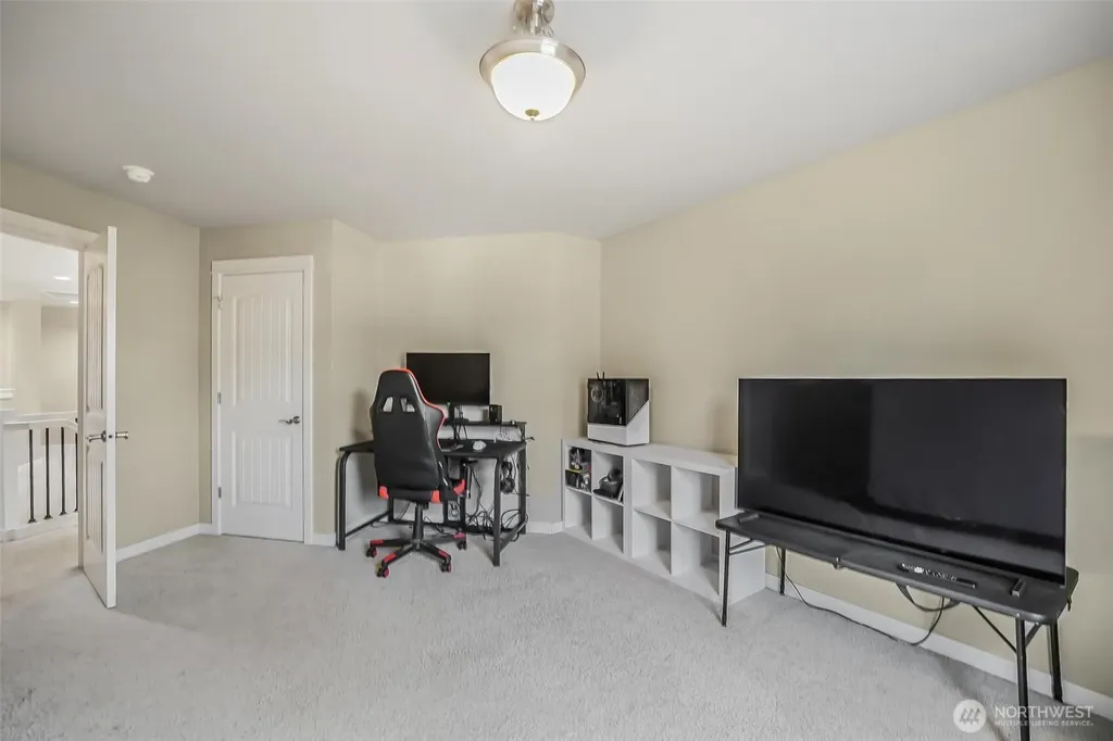 17401 140th Ave East Puyallup WA 98374