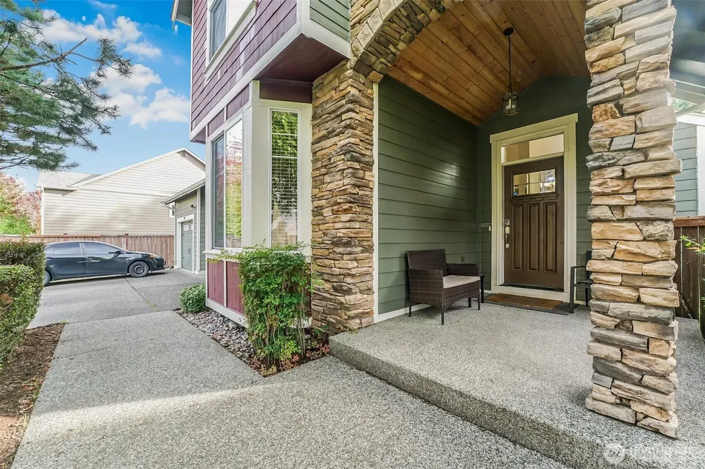 17401 140th Ave East Puyallup WA 98374