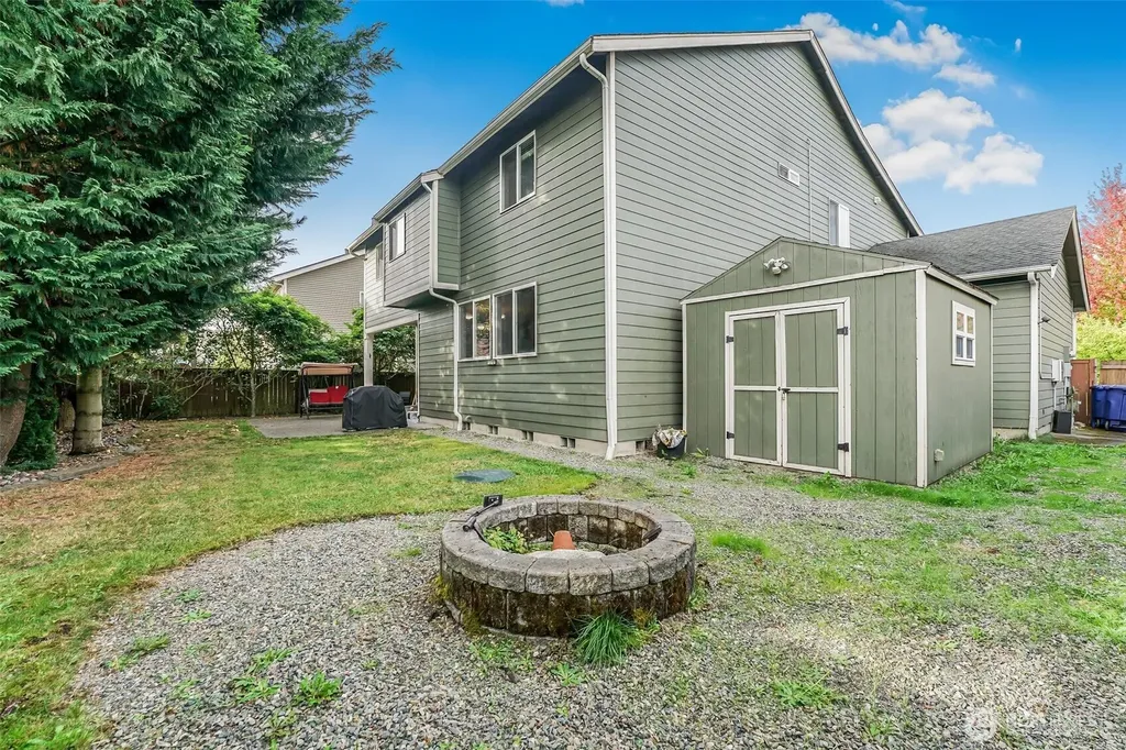 17401 140th Ave East Puyallup WA 98374