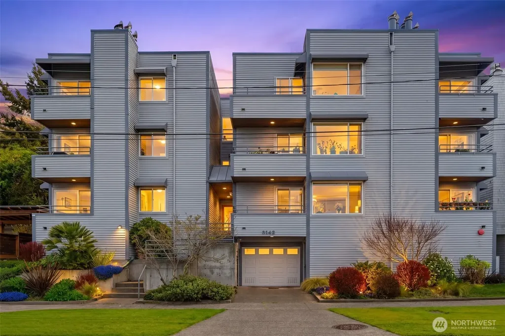 3142 Alki Avenue SW Seattle WA 98116