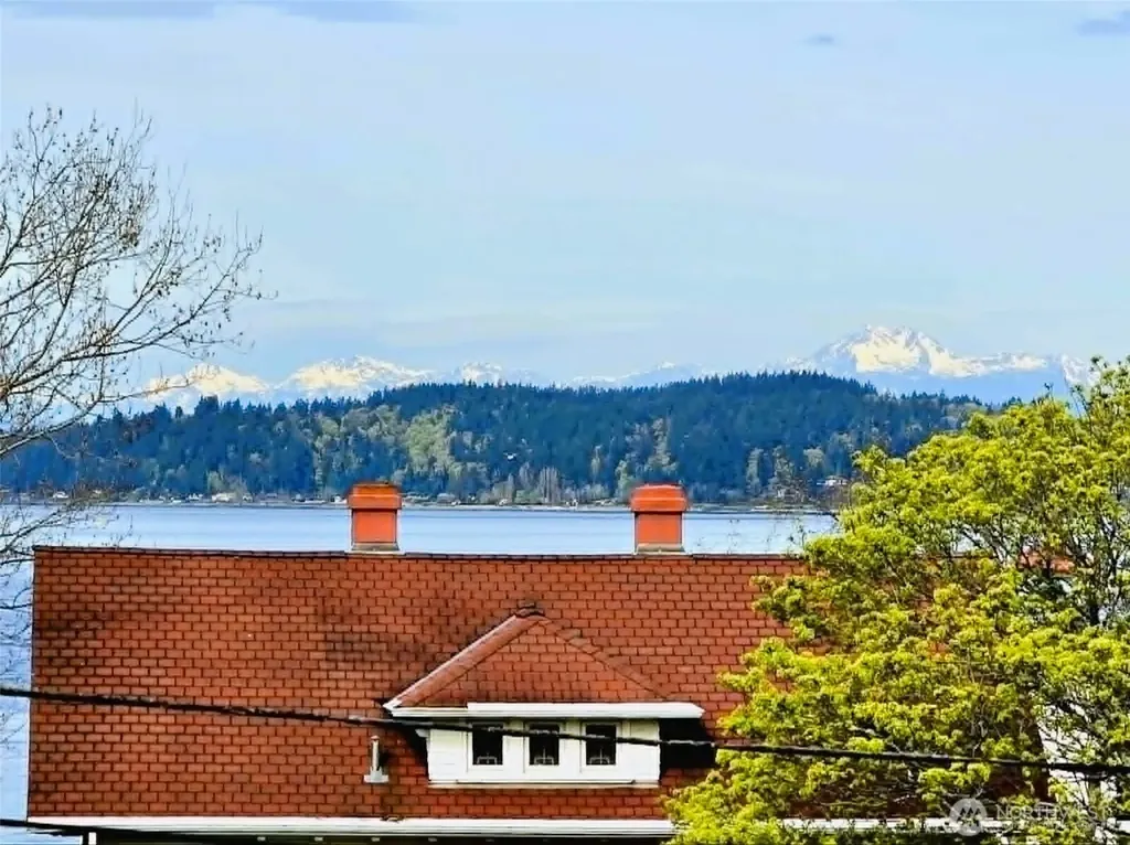 3142 Alki Avenue SW Seattle WA 98116