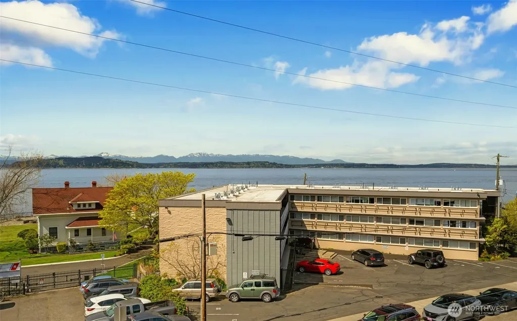 3142 Alki Avenue SW Seattle WA 98116